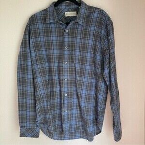 Coastaoro Nordstrom Men’s plaid flannel button down long sleeve size Large. EUC!